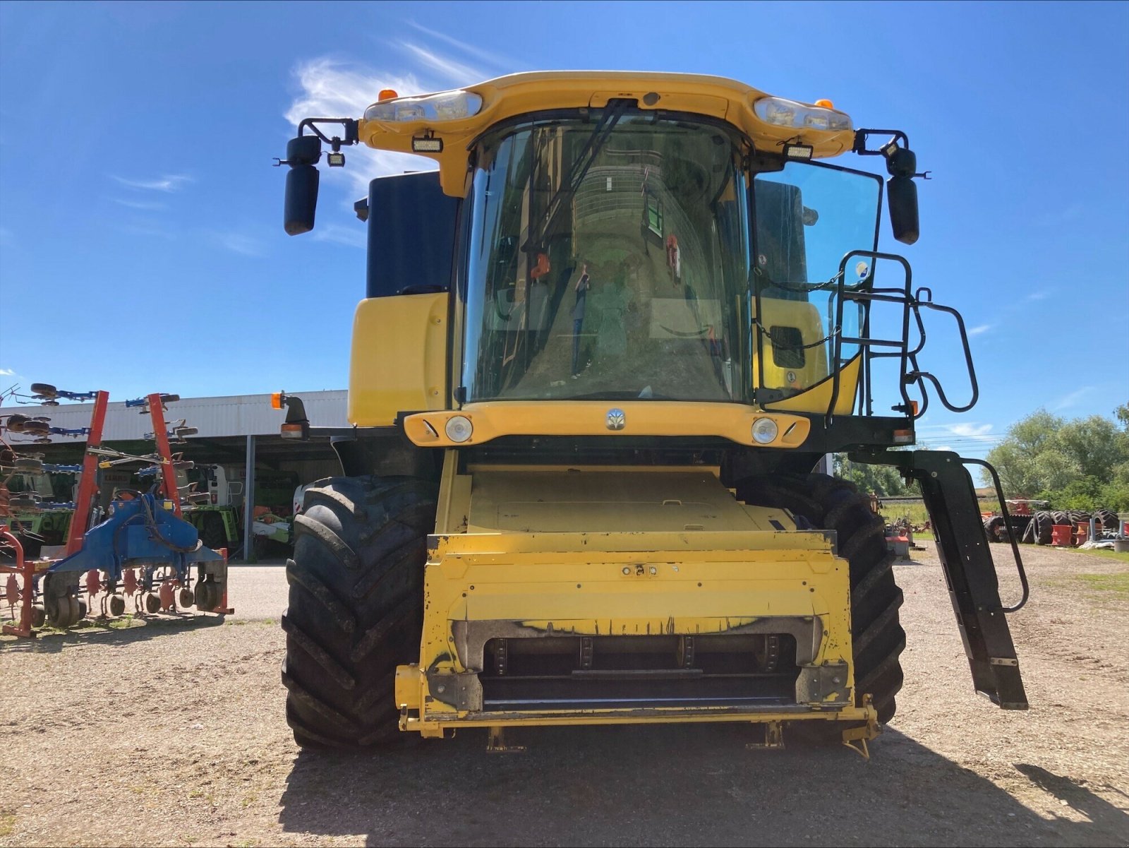 Mähdrescher of the type New Holland CX 8080, Gebrauchtmaschine in CHEMINOT (Picture 5)