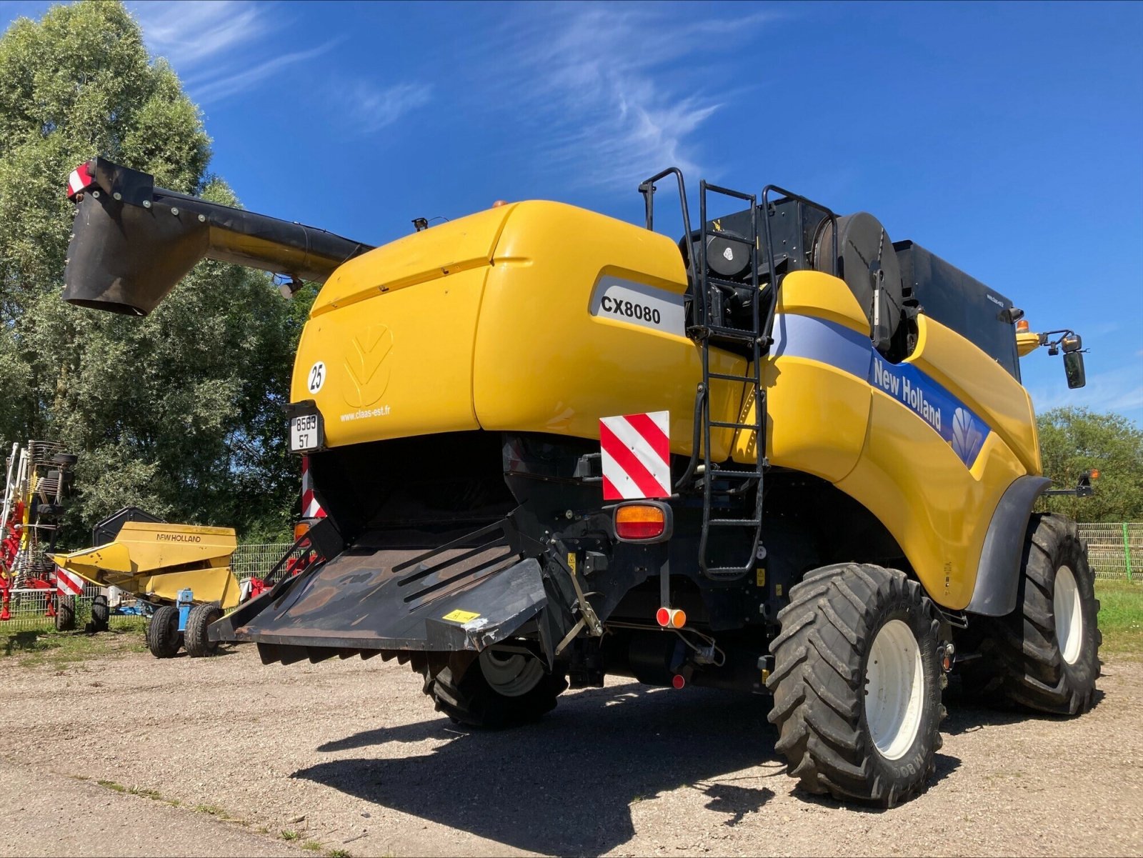 Mähdrescher des Typs New Holland CX 8080, Gebrauchtmaschine in CHEMINOT (Bild 4)