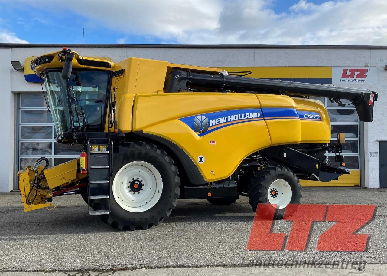 Mähdrescher des Typs New Holland CX 8.70 ST5 ZED S-Modell Vorführer, Neumaschine in Ampfing (Bild 1)