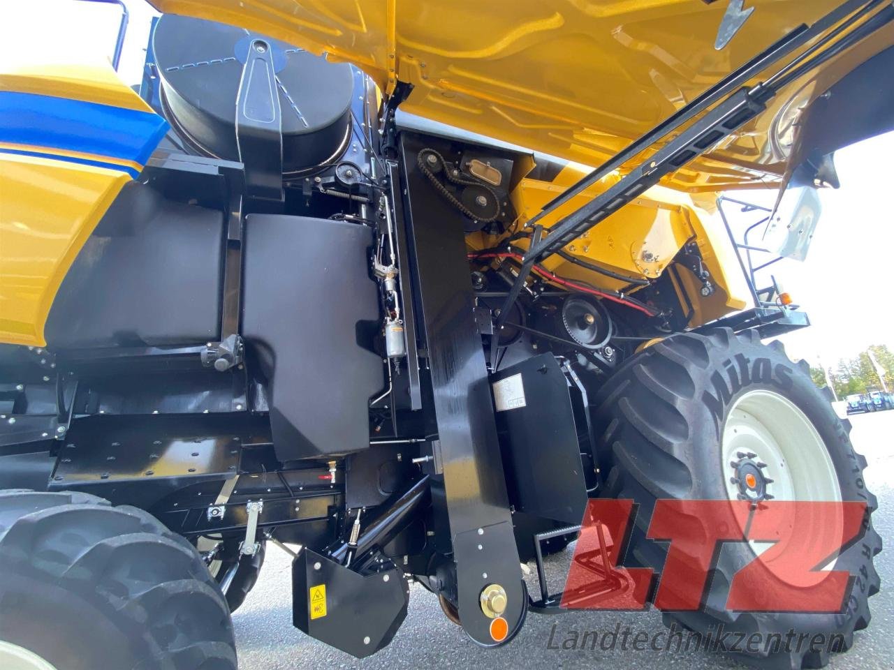 Mähdrescher tipa New Holland CX 8.70 ST5 ZED S-Modell Vorführer, Neumaschine u Ampfing (Slika 6)