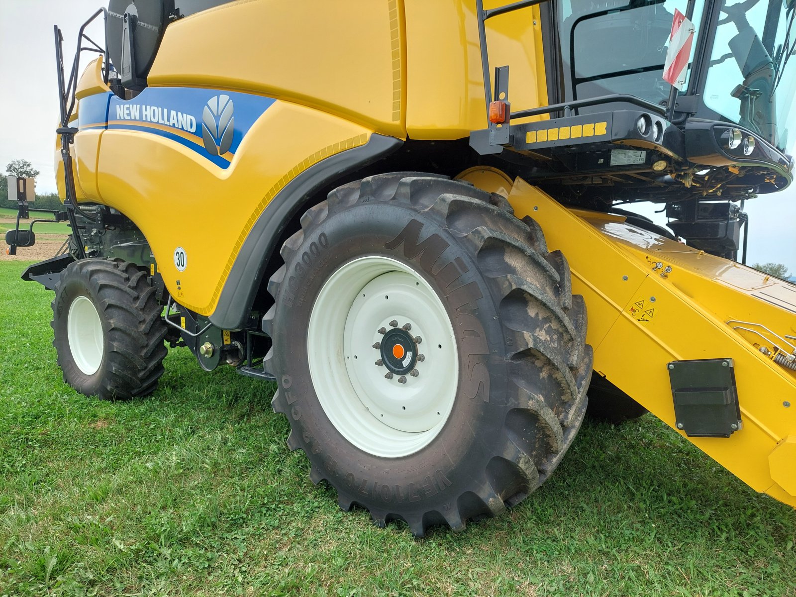 Mähdrescher типа New Holland CX 8.70, Gebrauchtmaschine в Miltach (Фотография 4)