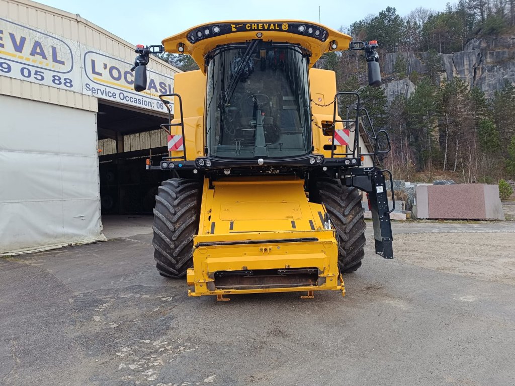 Mähdrescher du type New Holland Cx 8.70, Gebrauchtmaschine en Lérouville (Photo 8)