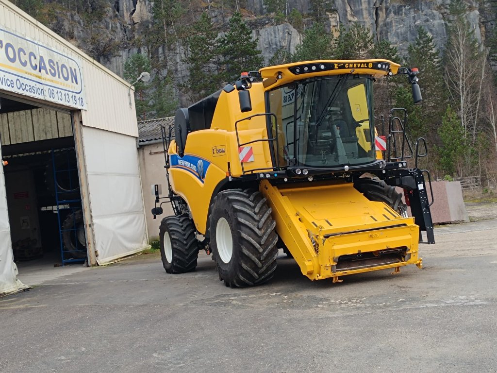 Mähdrescher du type New Holland Cx 8.70, Gebrauchtmaschine en Lérouville (Photo 10)