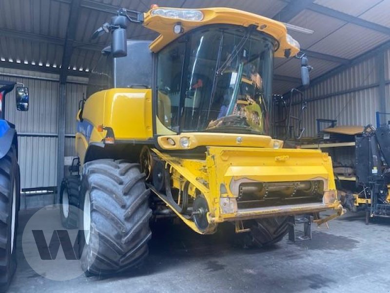 Mähdrescher типа New Holland CX 880, Gebrauchtmaschine в Kleeth