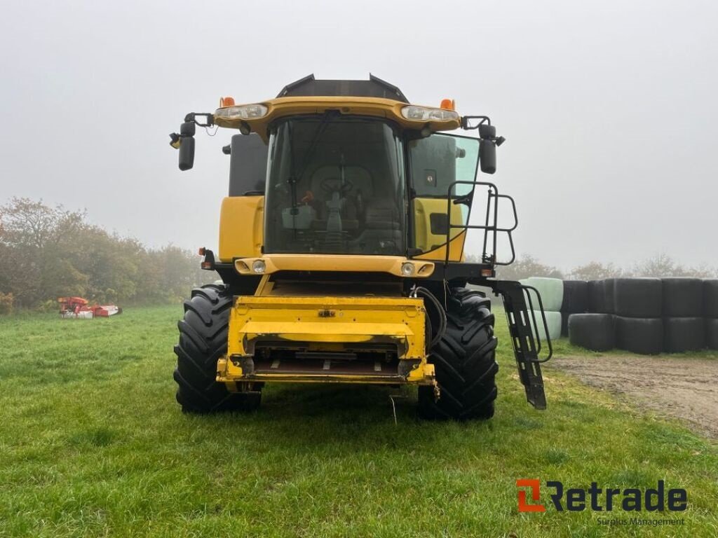 Mähdrescher a típus New Holland CX 880, Gebrauchtmaschine ekkor: Rødovre (Kép 4)