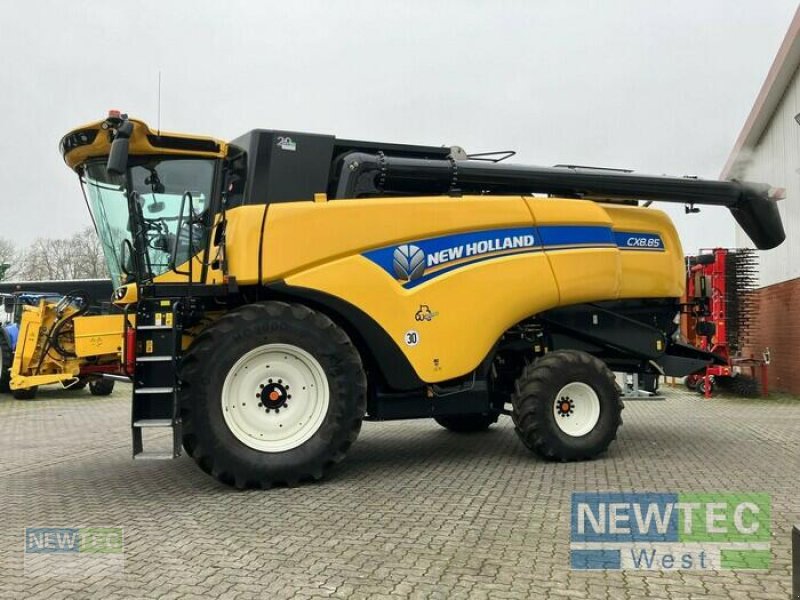 Mähdrescher типа New Holland CX 8.85, Gebrauchtmaschine в Heinbockel-Hagenah (Фотография 1)