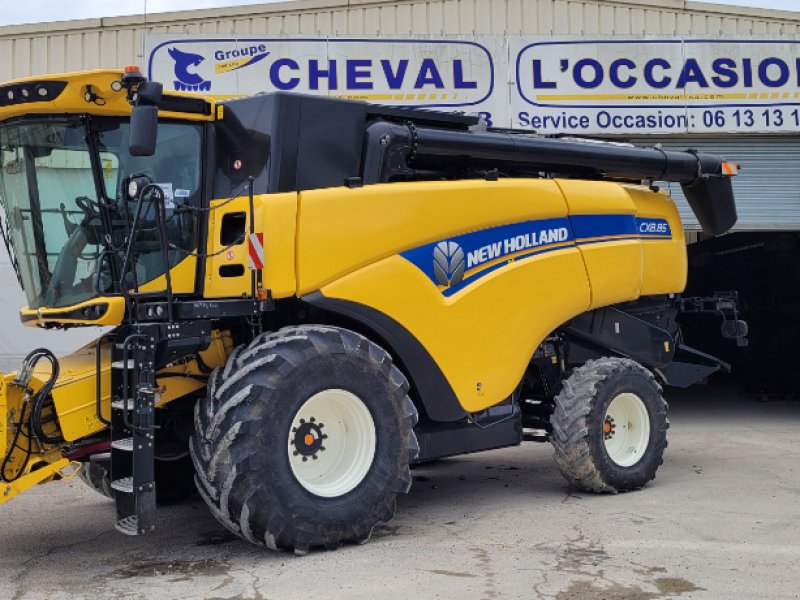 Mähdrescher del tipo New Holland CX 8.85, Gebrauchtmaschine en Lérouville (Imagen 1)