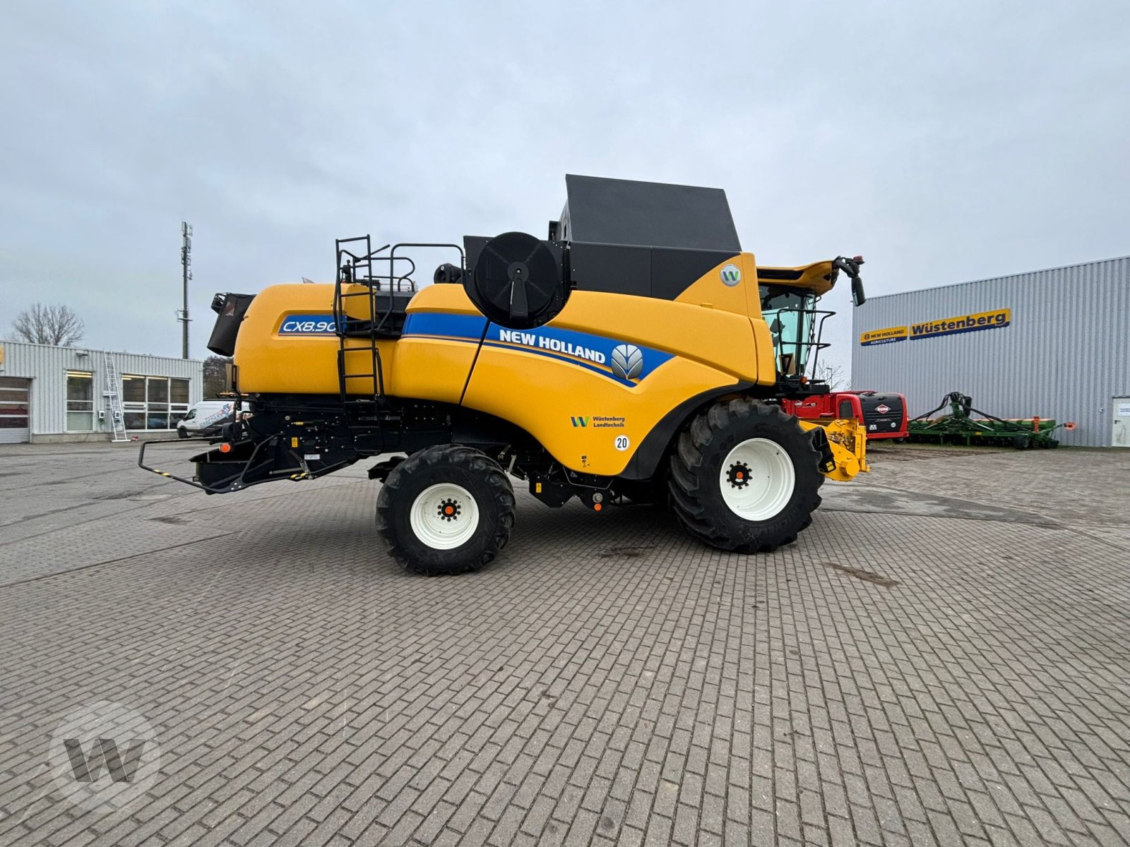 Mähdrescher del tipo New Holland CX 8.90, Gebrauchtmaschine In Bützow (Immagine 2)