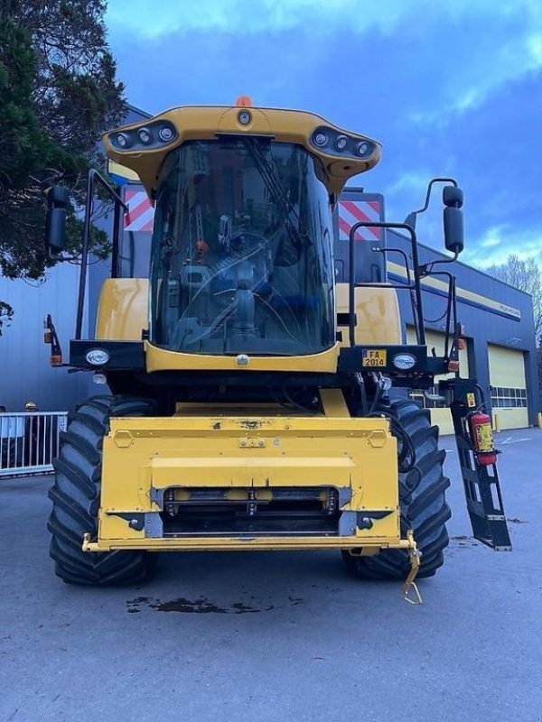 Mähdrescher del tipo New Holland CX5080SS, Gebrauchtmaschine en Noerdange (Imagen 7)