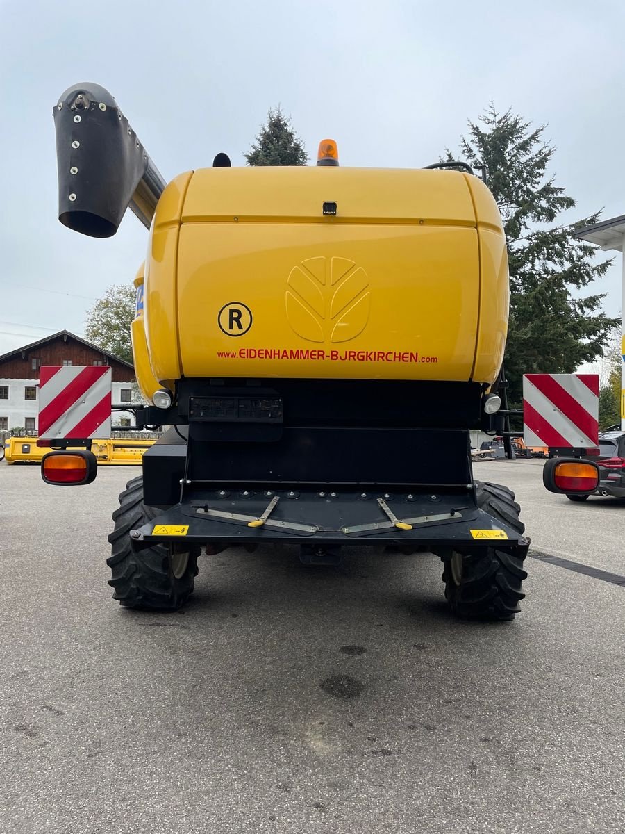 Mähdrescher a típus New Holland CX6080, Gebrauchtmaschine ekkor: Burgkirchen (Kép 4)