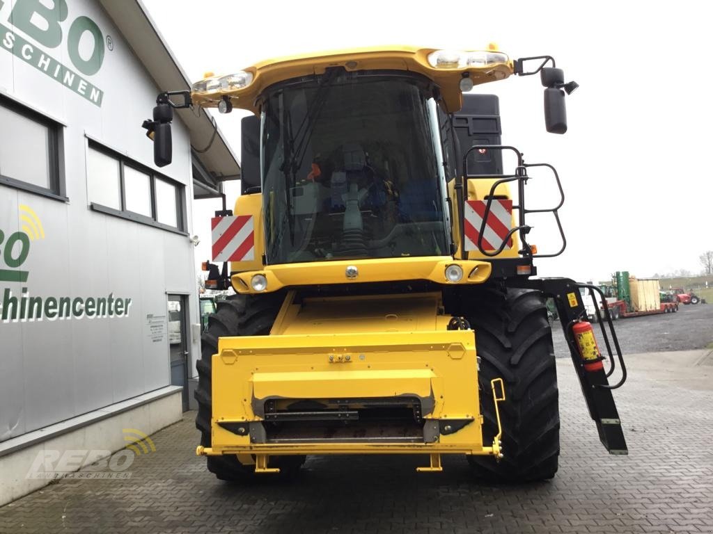 Mähdrescher of the type New Holland CX7090 ELEVATION, Gebrauchtmaschine in Visbek/Rechterfeld (Picture 8)