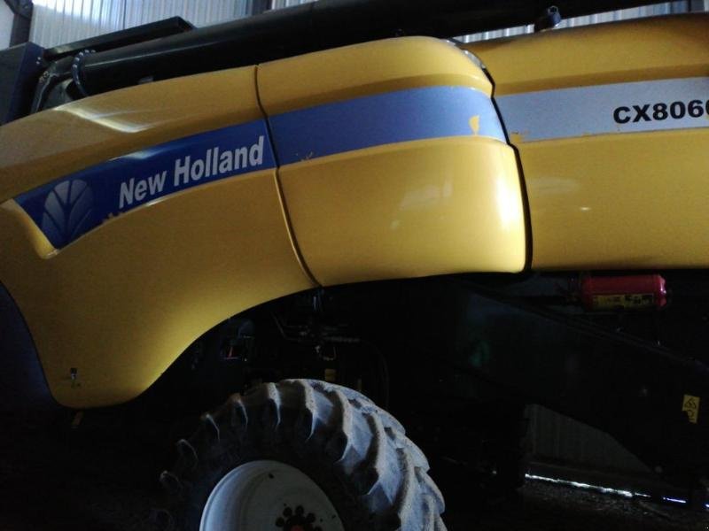 Mähdrescher типа New Holland CX8060, Gebrauchtmaschine в ANTIGNY (Фотография 1)