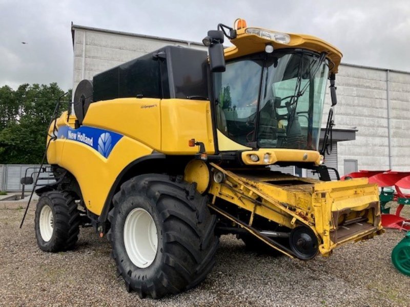 Mähdrescher van het type New Holland CX860 SLH -4WD, Gebrauchtmaschine in Brønderslev (Foto 1)