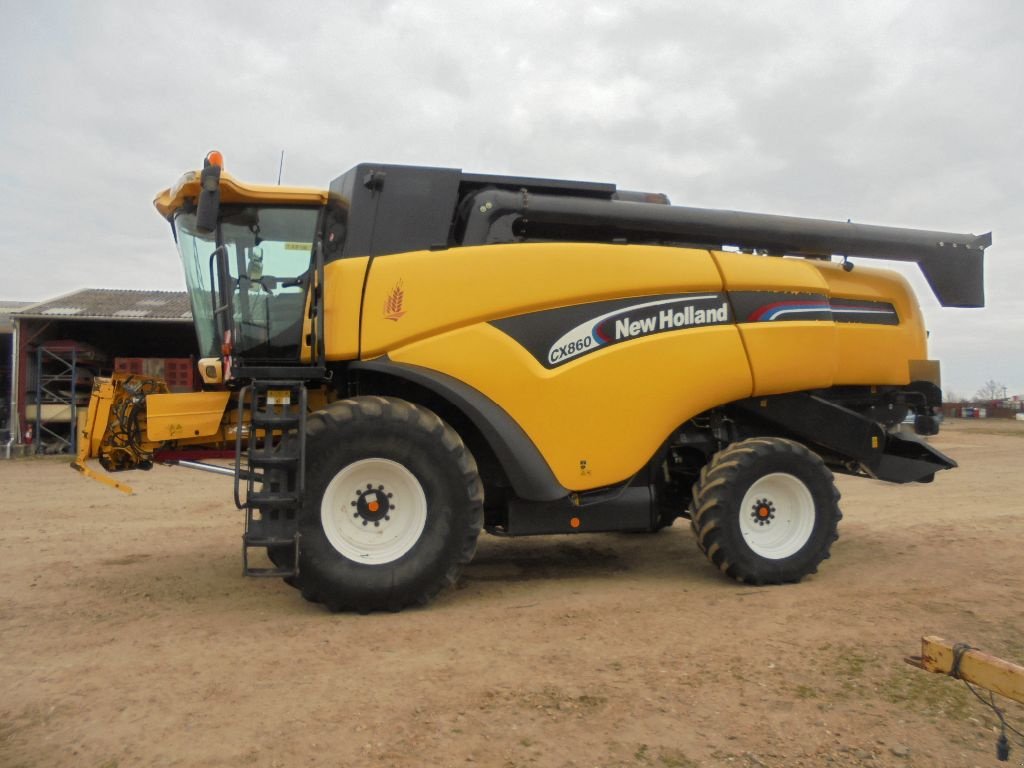 Mähdrescher типа New Holland CX860SL, Gebrauchtmaschine в AUTHON (Фотография 1)