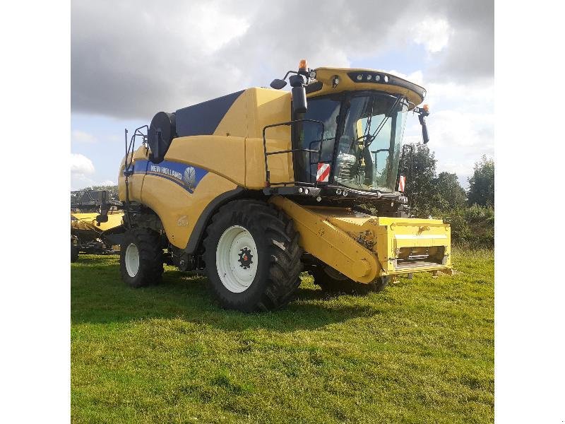 Mähdrescher типа New Holland CX8.70, Gebrauchtmaschine в HERLIN LE SEC (Фотография 2)