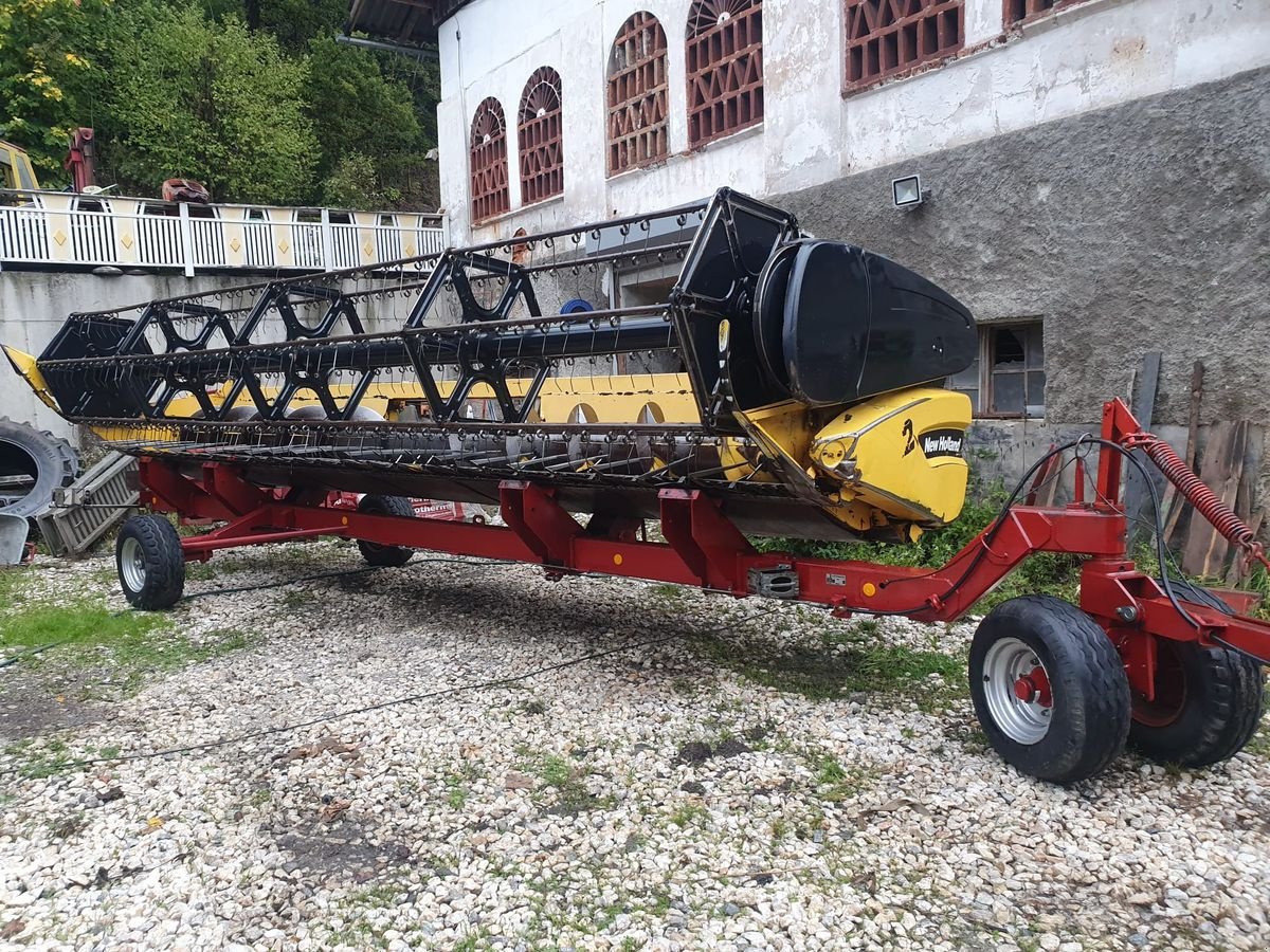 Mähdrescher van het type New Holland CX880, Gebrauchtmaschine in Burgkirchen (Foto 5)