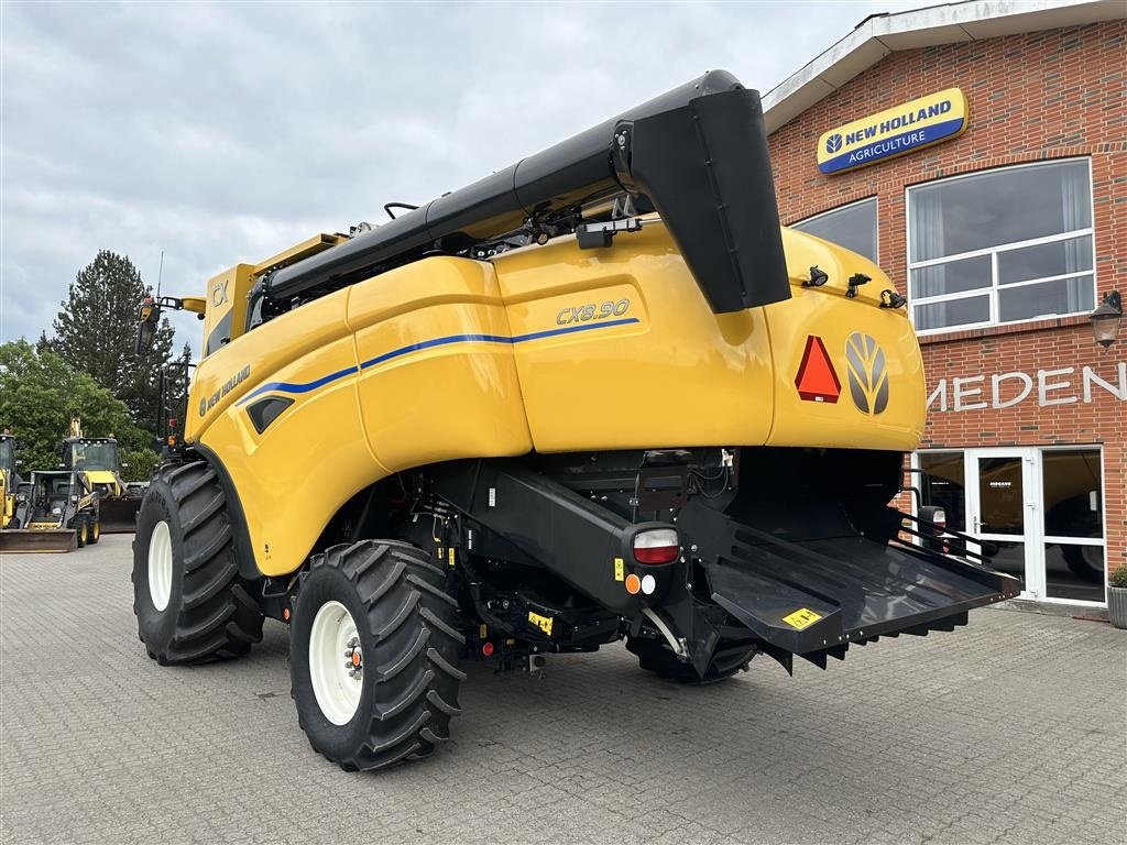 Mähdrescher от тип New Holland CX8.90 SLH, Gebrauchtmaschine в Gjerlev J. (Снимка 7)