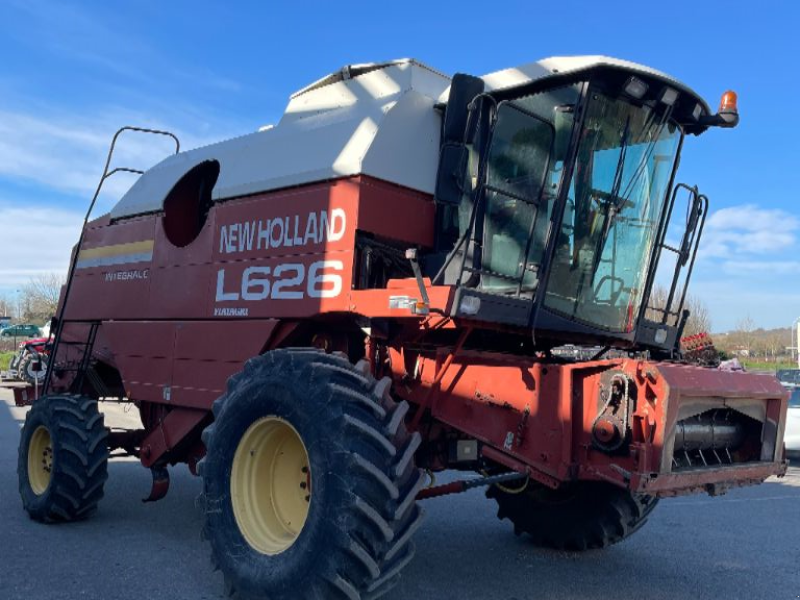 Mähdrescher of the type New Holland L626, Gebrauchtmaschine in LOMBEZ (Picture 1)