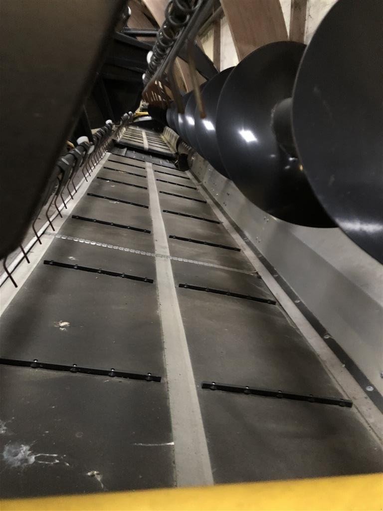 Mähdrescher tipa New Holland NEW HOLLAND Geringhoff 40 fods Triflex Sejlskærebord, Gebrauchtmaschine u Middelfart (Slika 1)