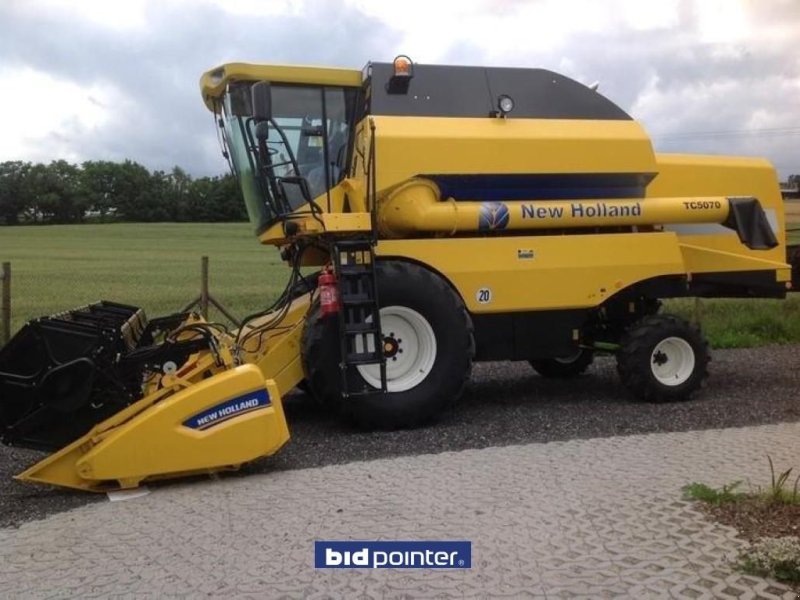 Mähdrescher of the type New Holland TC 5070, Gebrauchtmaschine in Deurne (Picture 1)