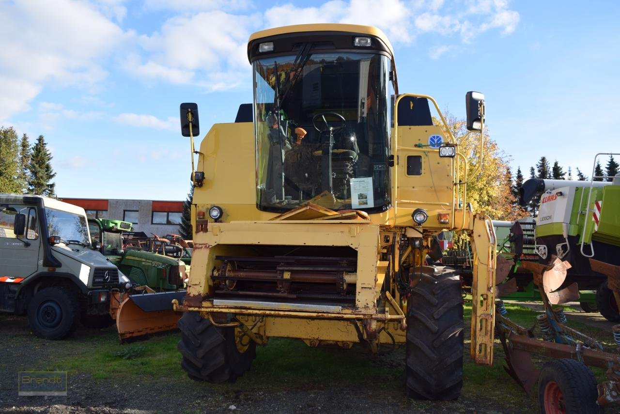 Mähdrescher типа New Holland TC 56, Gebrauchtmaschine в Oyten (Фотография 2)