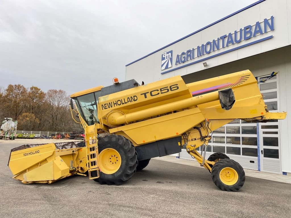 Mähdrescher typu New Holland TC 56, Gebrauchtmaschine w Montauban (Zdjęcie 5)