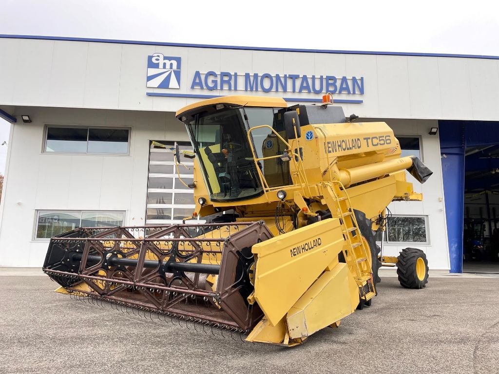 Mähdrescher typu New Holland TC 56, Gebrauchtmaschine w Montauban (Zdjęcie 1)