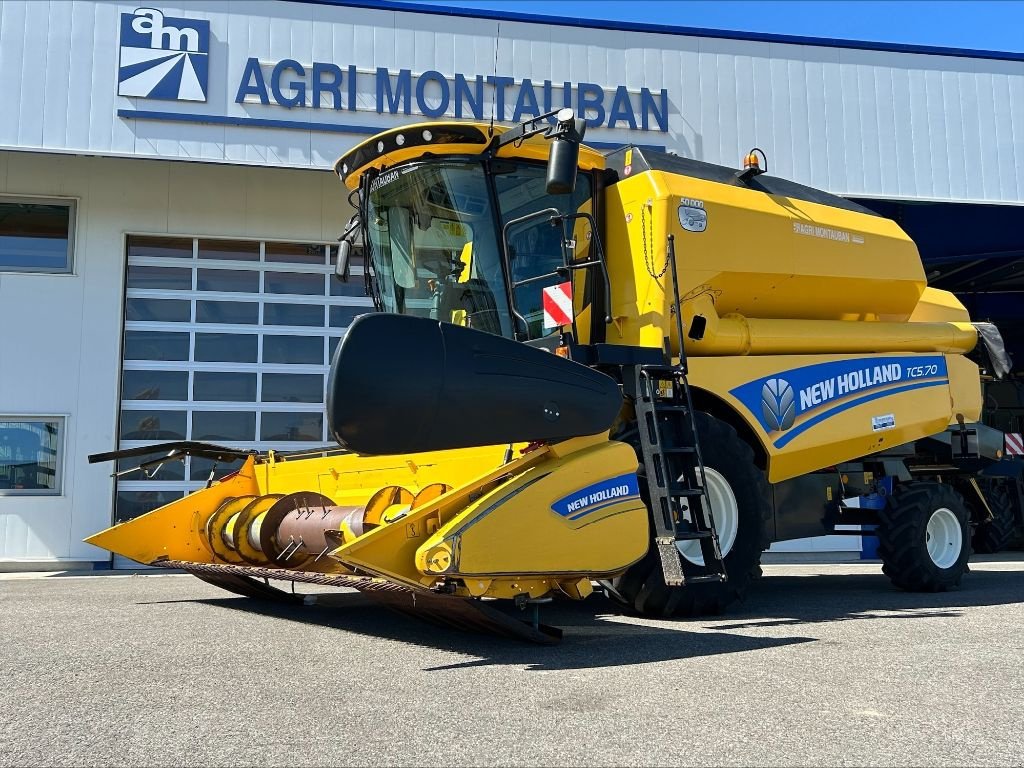 Mähdrescher des Typs New Holland TC 5.70, Gebrauchtmaschine in Montauban (Bild 1)