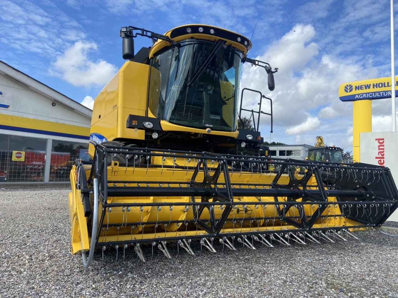 Mähdrescher van het type New Holland TC5.90 Stage V, Gebrauchtmaschine in Farsø (Foto 1)