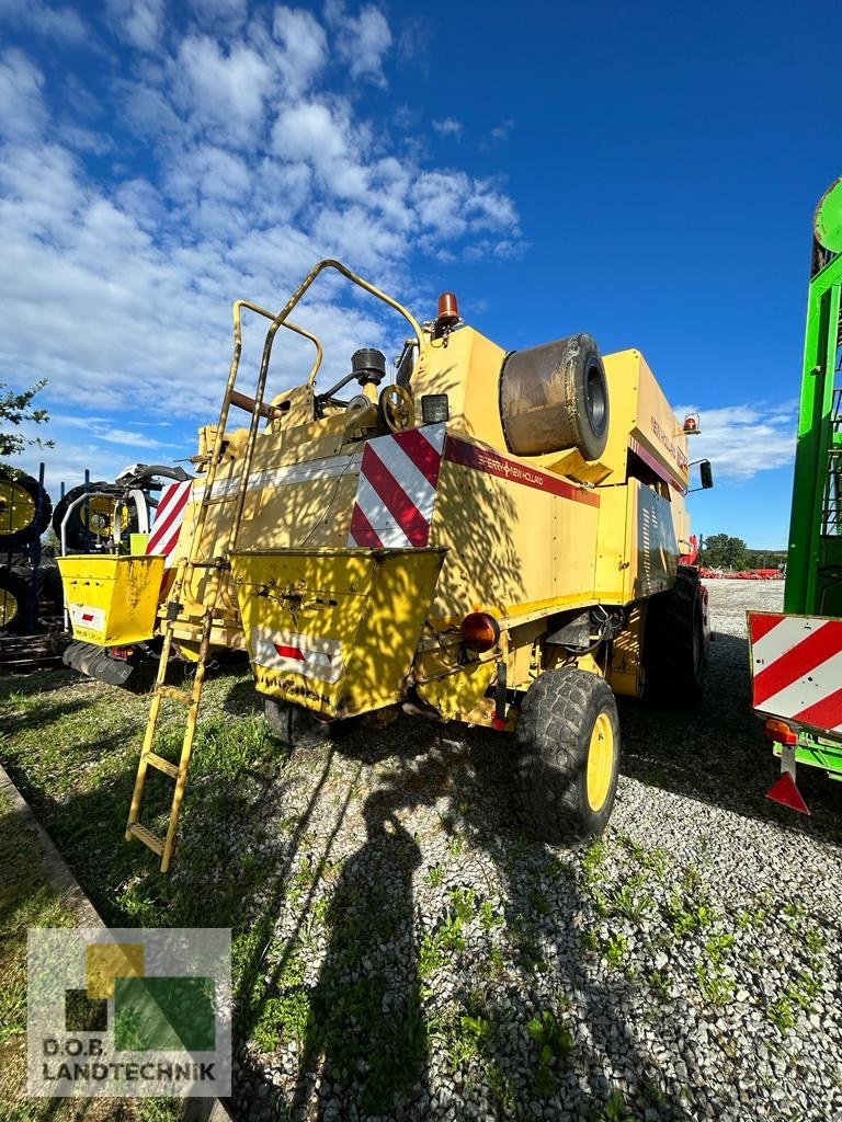 Mähdrescher van het type New Holland TF 44, Gebrauchtmaschine in Leiblfing (Foto 5)