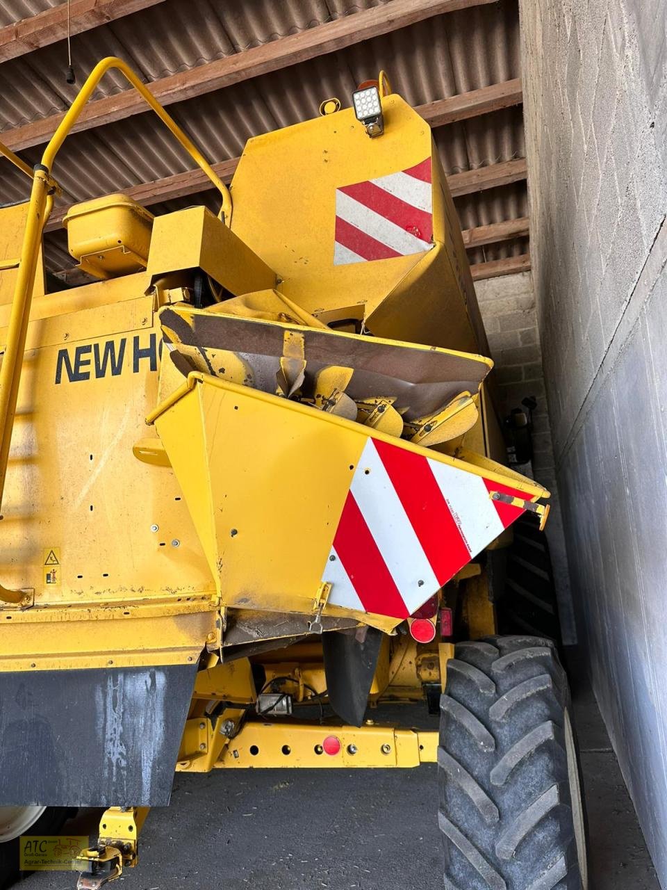 Mähdrescher of the type New Holland TF 76, Gebrauchtmaschine in Groß-Gerau (Picture 4)