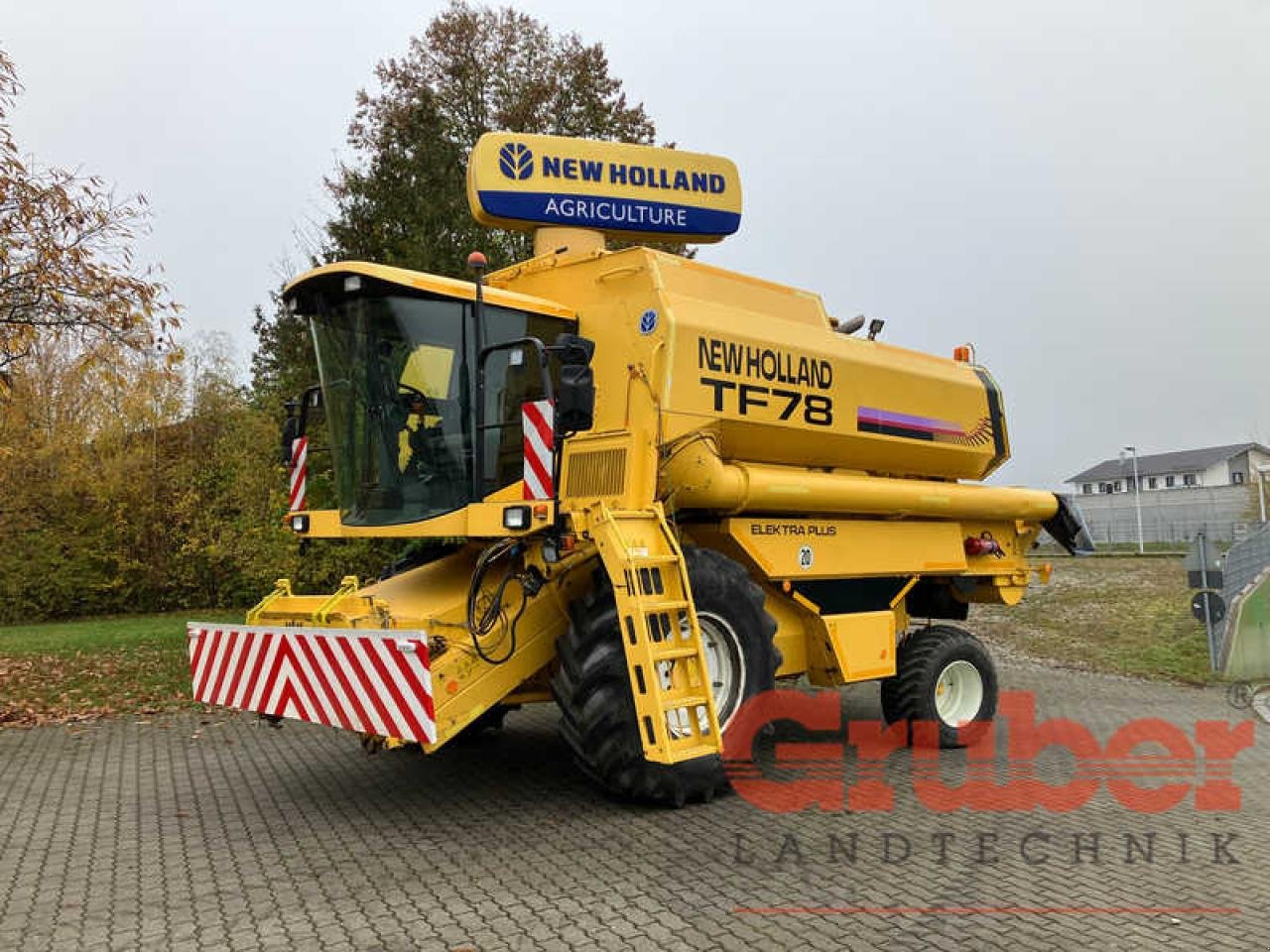 Mähdrescher du type New Holland TF 78 Elektra Plus, Gebrauchtmaschine en Ampfing (Photo 1)