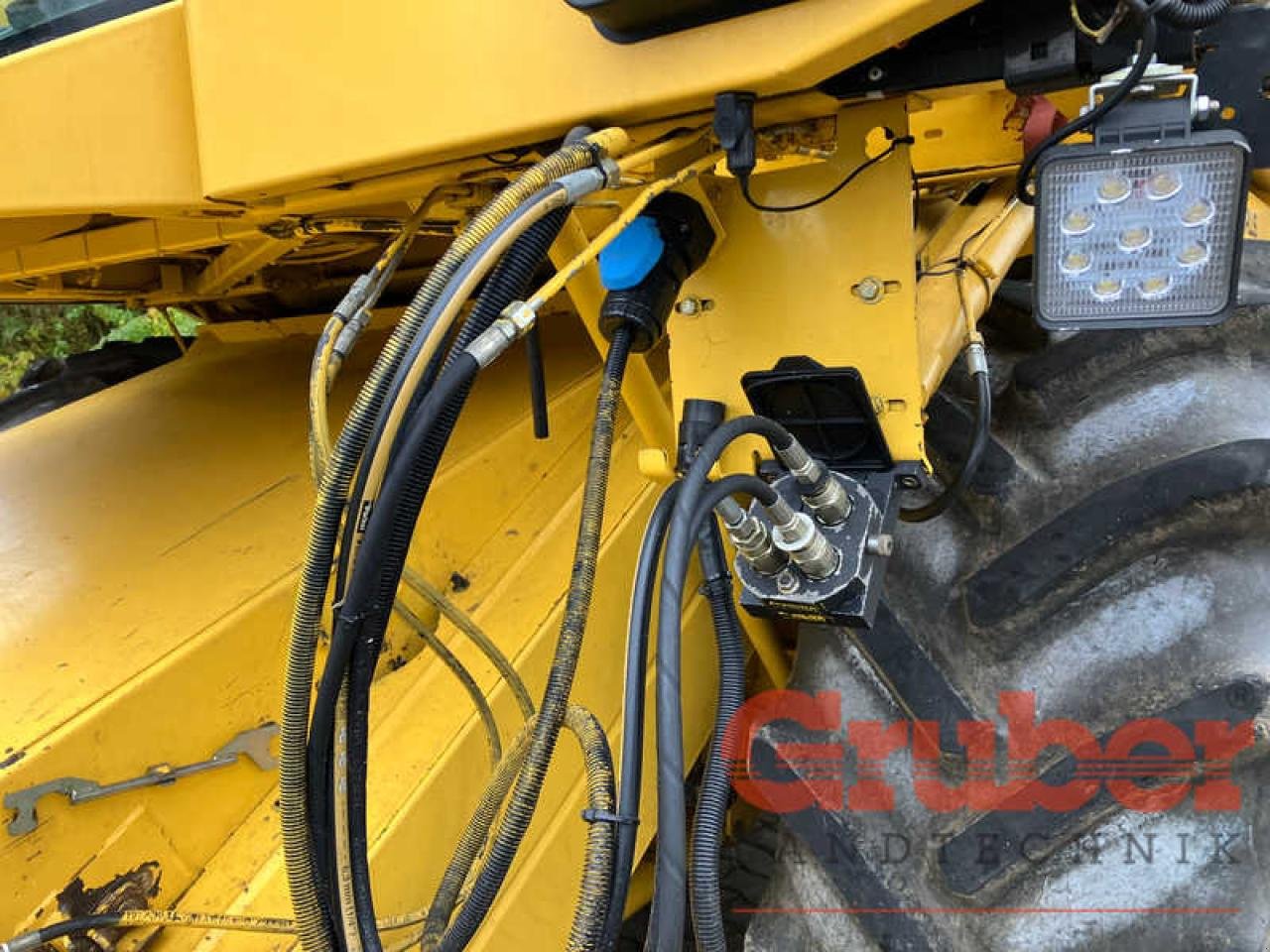 Mähdrescher du type New Holland TF 78 Elektra Plus, Gebrauchtmaschine en Ampfing (Photo 18)