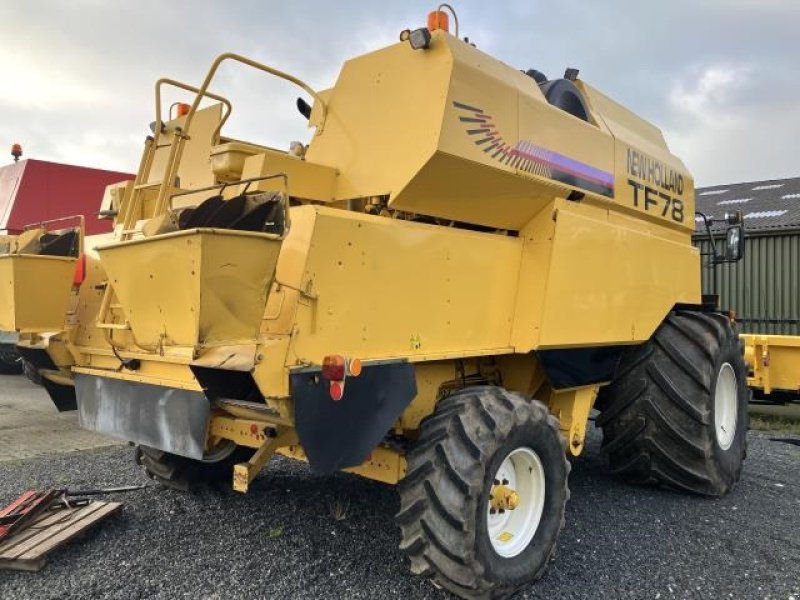 Mähdrescher van het type New Holland TF78 SLH, Gebrauchtmaschine in Middelfart (Foto 4)