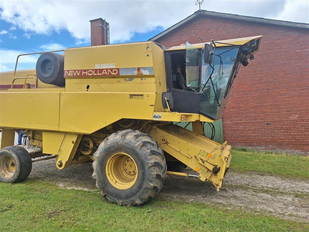 Mähdrescher tip New Holland TX 32  15 fod hydro, Gebrauchtmaschine in Kolind (Poză 5)