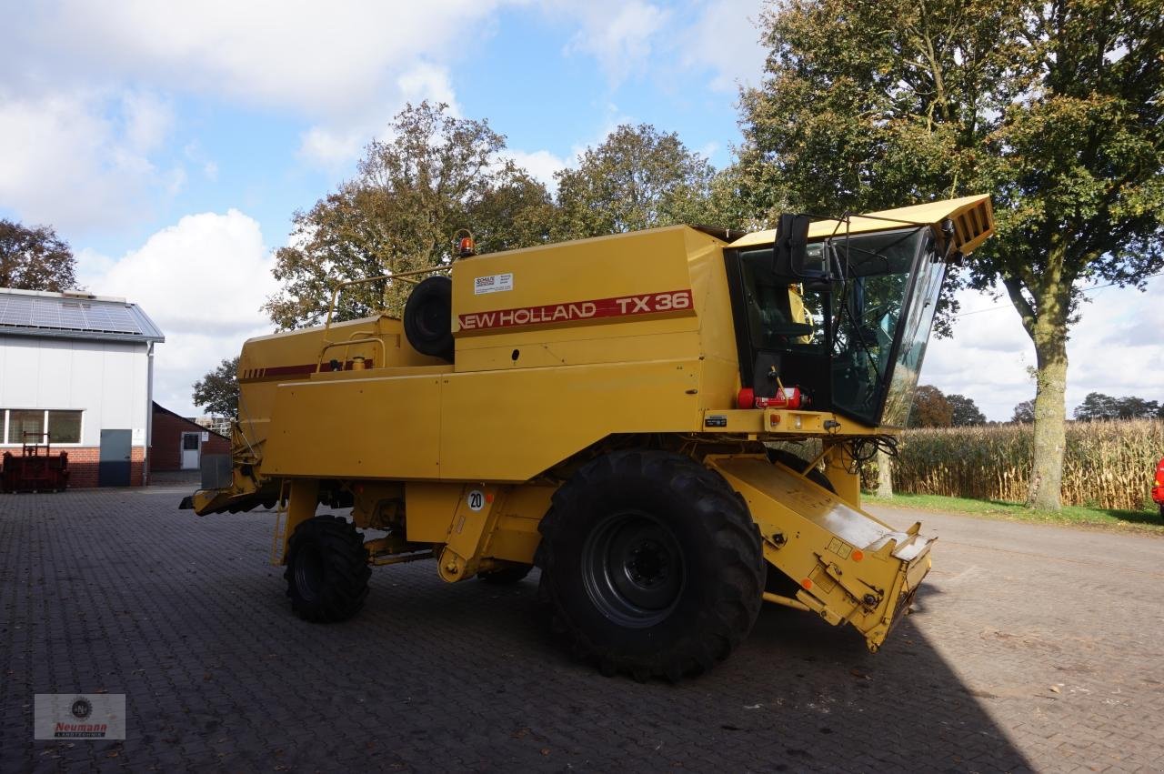 Mähdrescher Türe ait New Holland TX 36, Gebrauchtmaschine içinde Barßel Harkebrügge (resim 3)