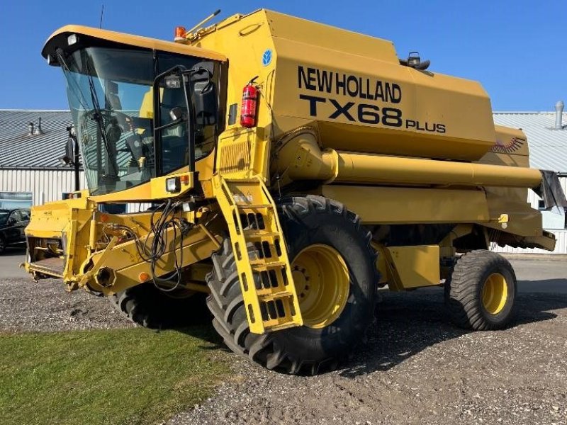 Mähdrescher of the type New Holland TX 68 FS H Plus, Gebrauchtmaschine in Ringe