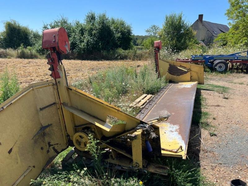 Mähdrescher del tipo New Holland TX34, Gebrauchtmaschine en ANTIGNY (Imagen 6)