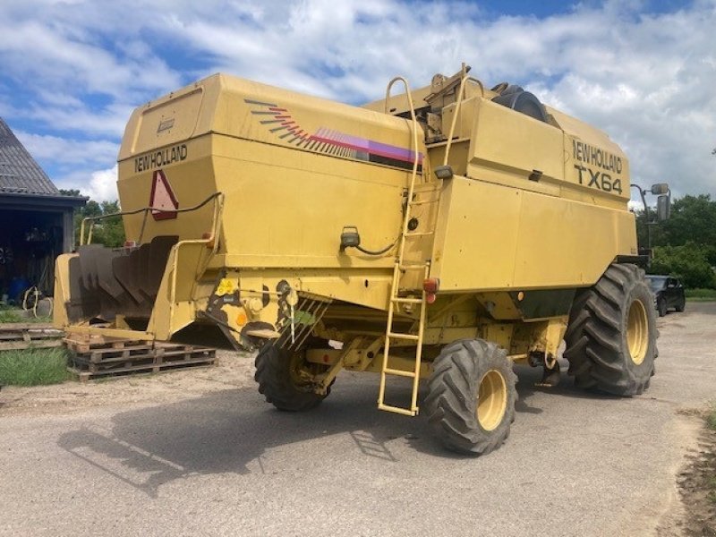 Mähdrescher van het type New Holland TX64FSH 17F, Gebrauchtmaschine in Thisted (Foto 5)