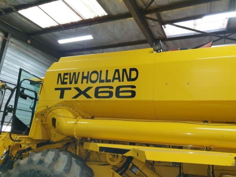 Mähdrescher del tipo New Holland TX66, Gebrauchtmaschine en BRAY en Val (Imagen 2)