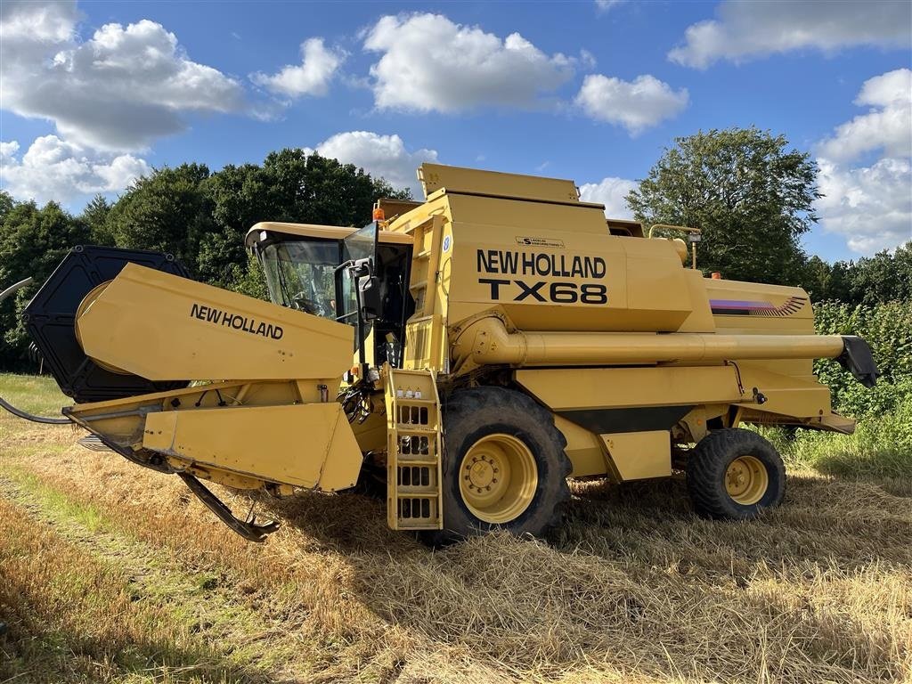 Mähdrescher of the type New Holland TX68 Meget pæn stand, Gebrauchtmaschine in Vejle (Picture 4)