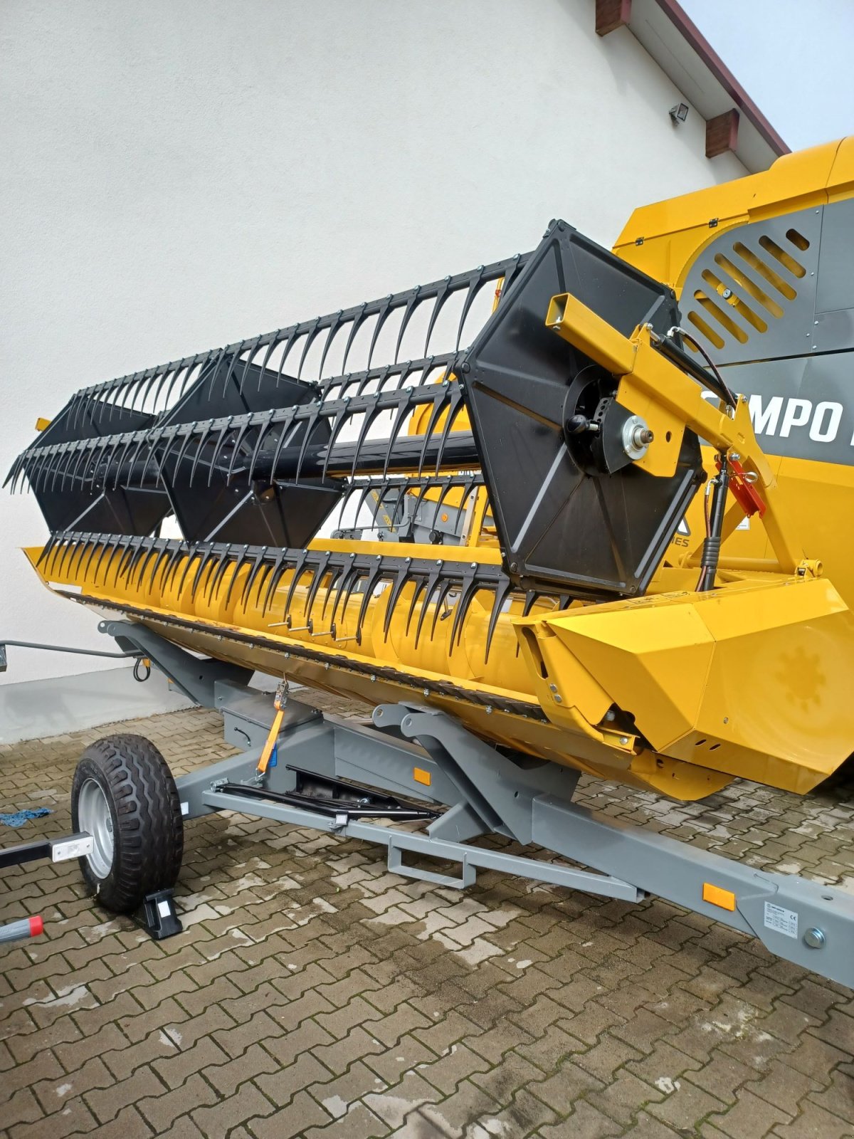 Mähdrescher du type Sampo C 6, Neumaschine en Au/Hallertau (Photo 10)