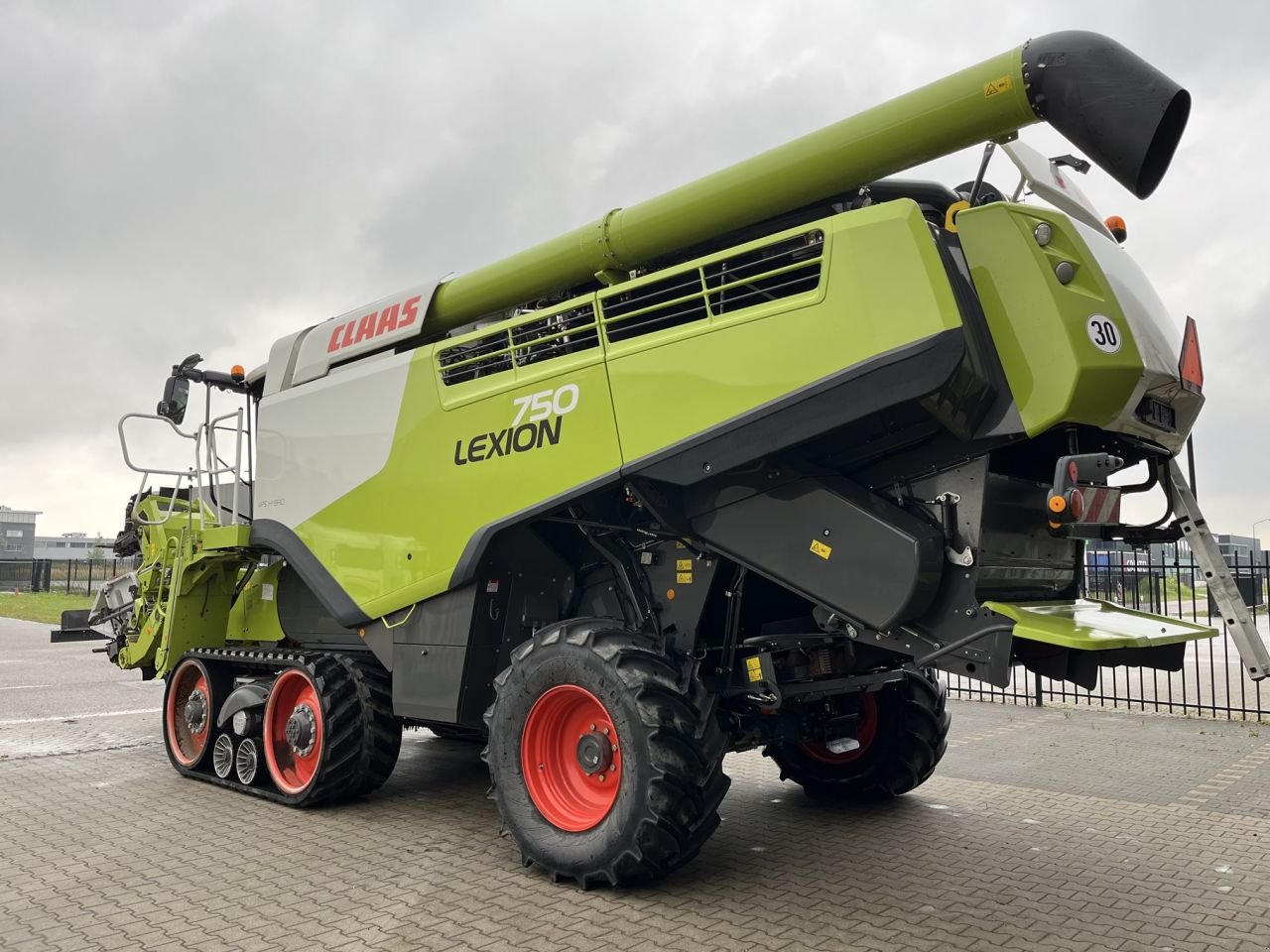 Mähdrescher du type Sonstige Claas Lexion 750 TT, Gebrauchtmaschine en Beek en Donk (Photo 3)