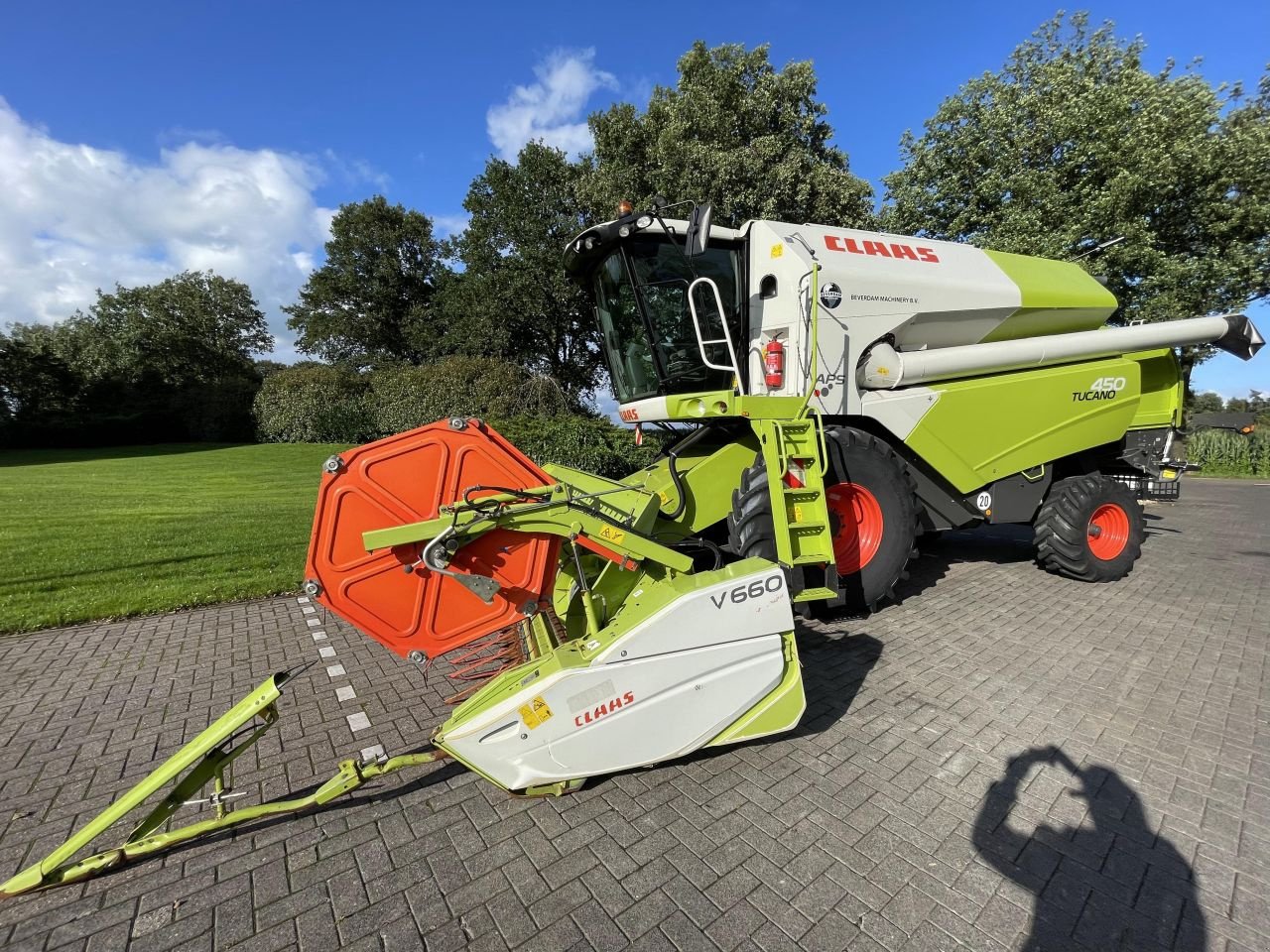 Mähdrescher tip Sonstige Claas Tucano 450, Gebrauchtmaschine in Vriezenveen (Poză 2)