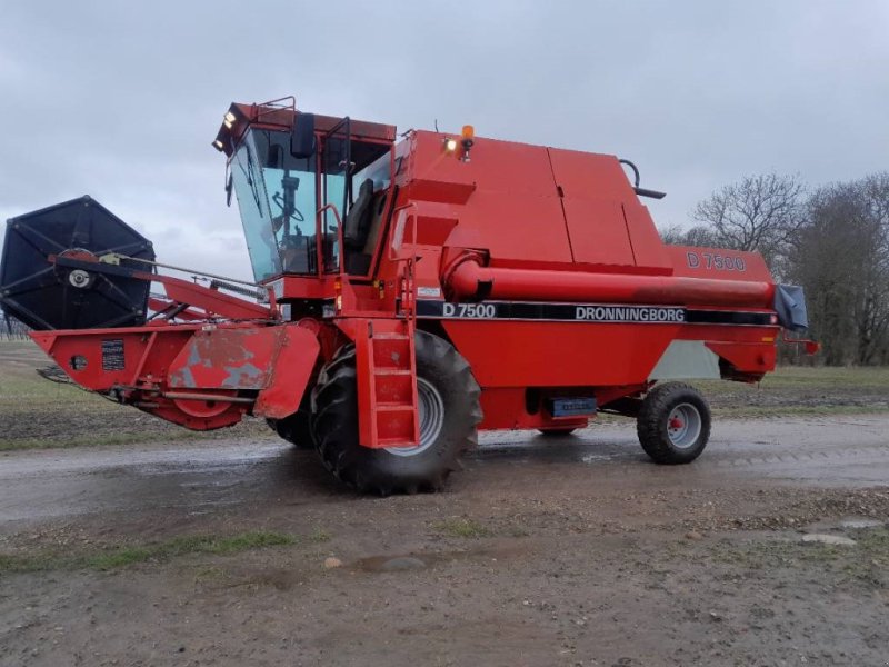 Mähdrescher tip Sonstige D 7500 Uni Control 14 fods klapsnitter, Gebrauchtmaschine in Skive