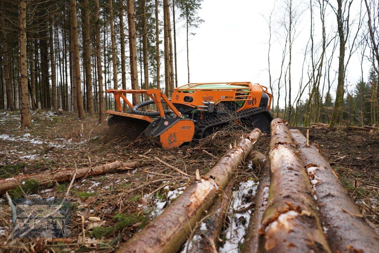 Mähraupe of the type MDB LV800 PRO Mulchraupe /Funkraupe /Forstraupe /Geräteträger-Aktionsangebot-, Neumaschine in Schmallenberg (Picture 9)