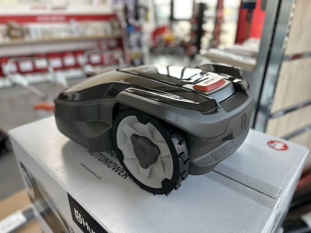 Mähroboter του τύπου Husqvarna AM 310 Mark II Automower, Neumaschine σε St. Marienkirchen (Φωτογραφία 4)