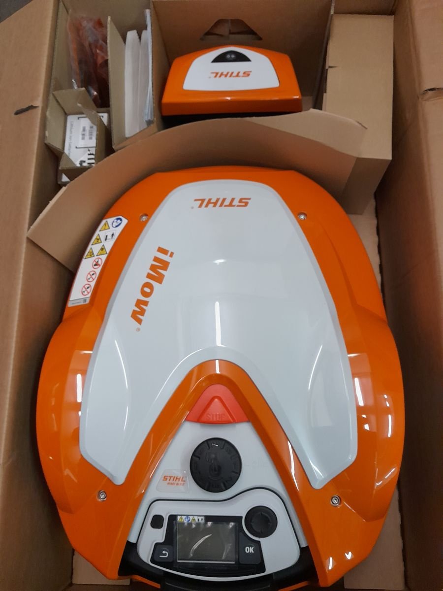 Mähroboter a típus Stihl Mähroboter Stihl RMI 632 inkl. Ladestation, Neumaschine ekkor: Bergheim (Kép 1)