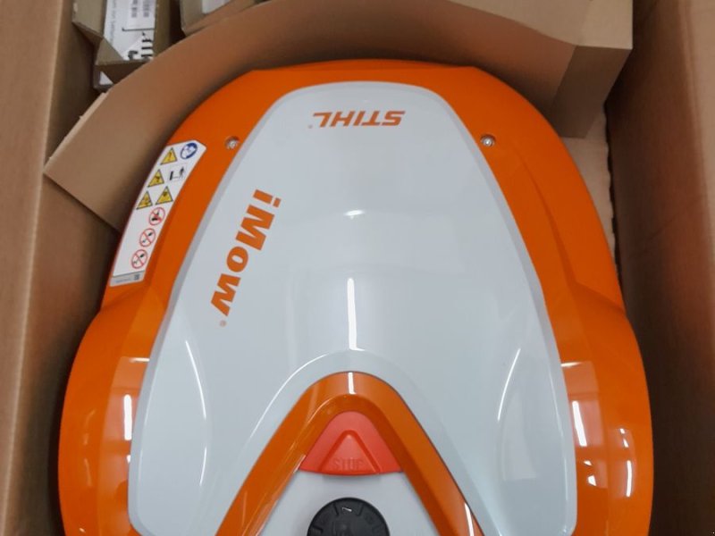 Mähroboter от тип Stihl Mähroboter Stihl RMI 632 inkl. Ladestation, Neumaschine в Bergheim (Снимка 1)