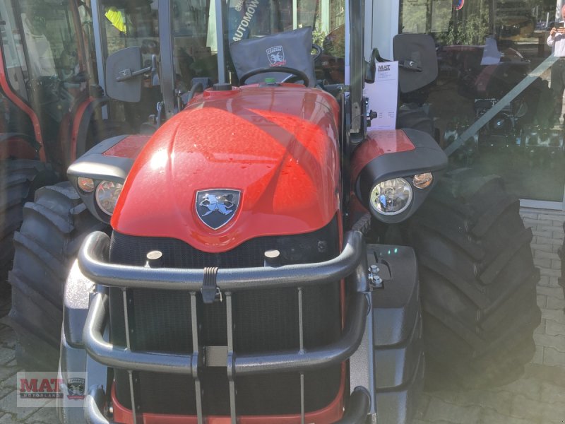 Mähtrak & Bergtrak of the type Antonio Carraro TRX 7800s, Neumaschine in Waldkraiburg